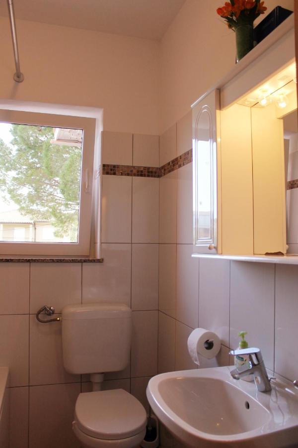 Apartmani Mladenka マリンスカ エクステリア 写真