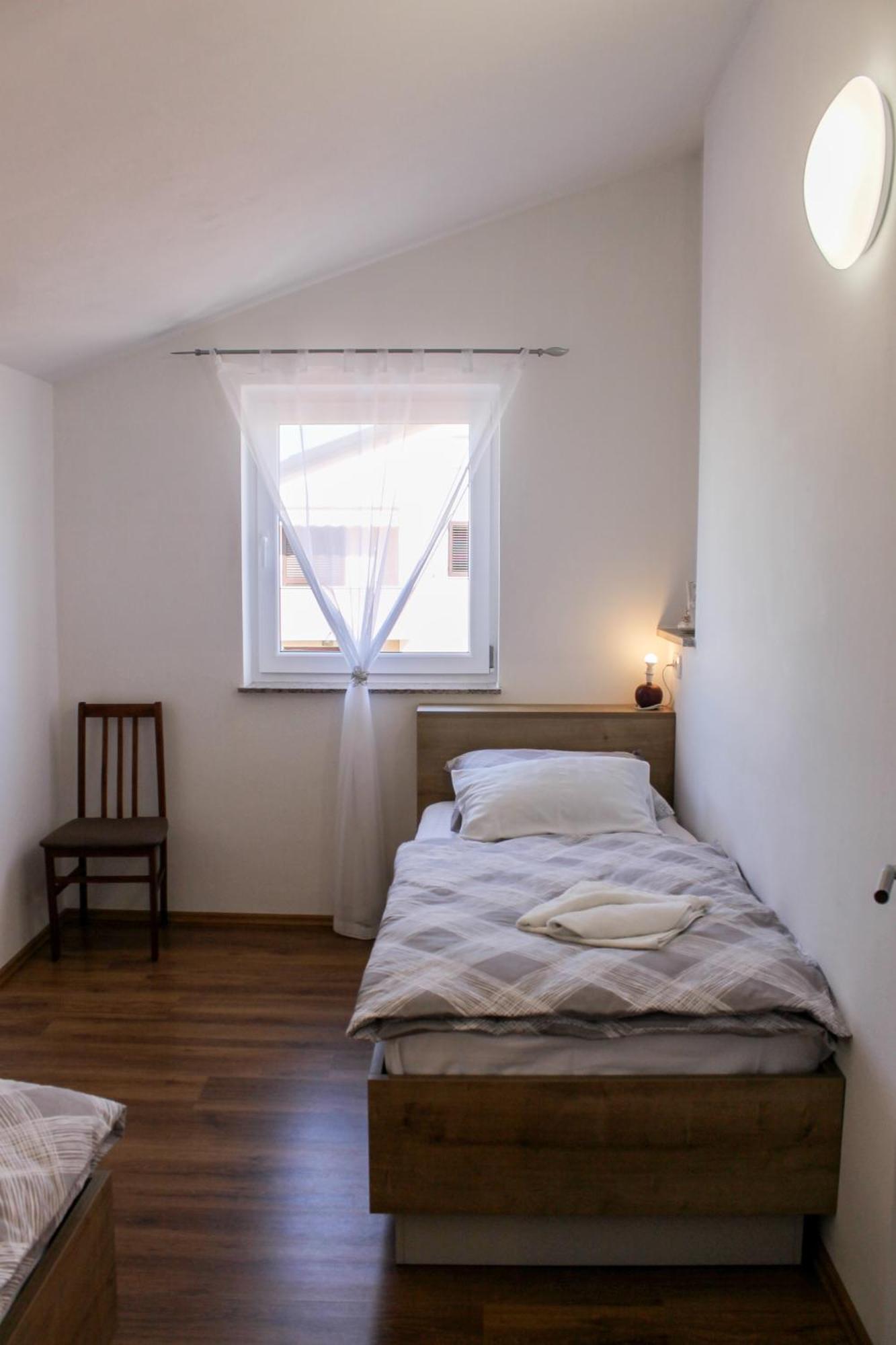 Apartmani Mladenka マリンスカ エクステリア 写真